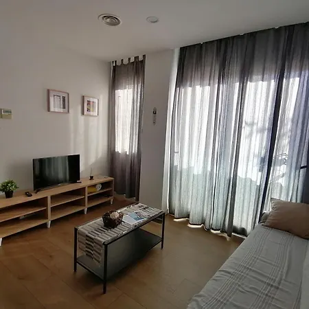 P1 30min Sagrada Familia, 10 Min Playa Apartment Badalona