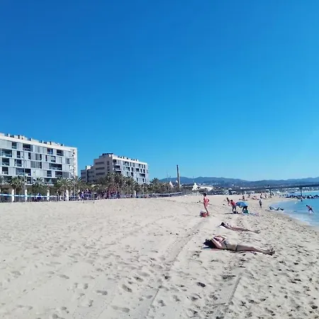 Apartment P1 30min Sagrada Familia, 10 Min Playa Badalona